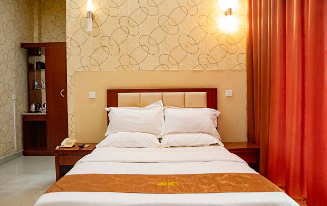 http://www.hotelbelairbujumbura.com/standard room